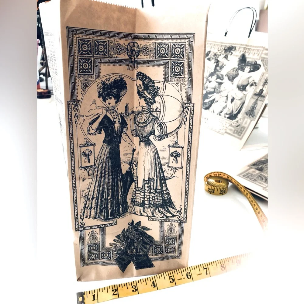 Victorian fashion lithograph Paper gift bags stiff handles Natural Black 16x13x6